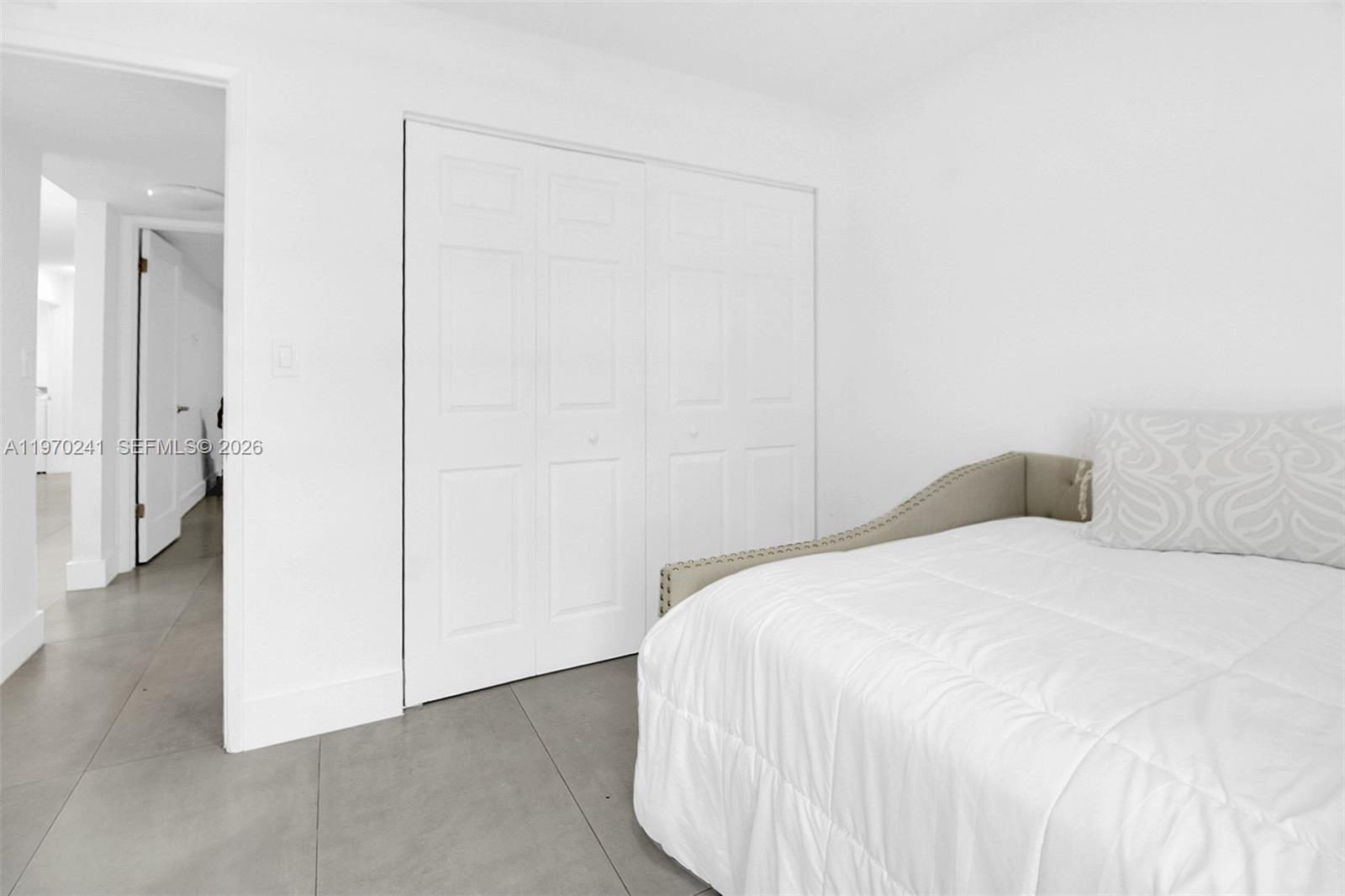 KENLAND BEND NORTH CONDO - Residential