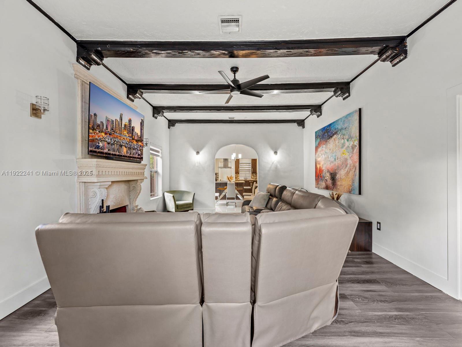 SHADOWLAWN EXTENSION SUB - Residential