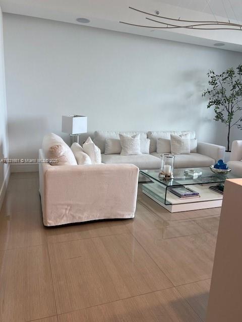 3250 NE 188th St 904, Aventura, FL, 33180/$1,790,000 3 3250 NE 188th St 904