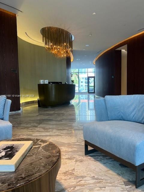 3250 NE 188th St 904, Aventura, FL, 33180/$1,790,000 2 3250 NE 188th St 904