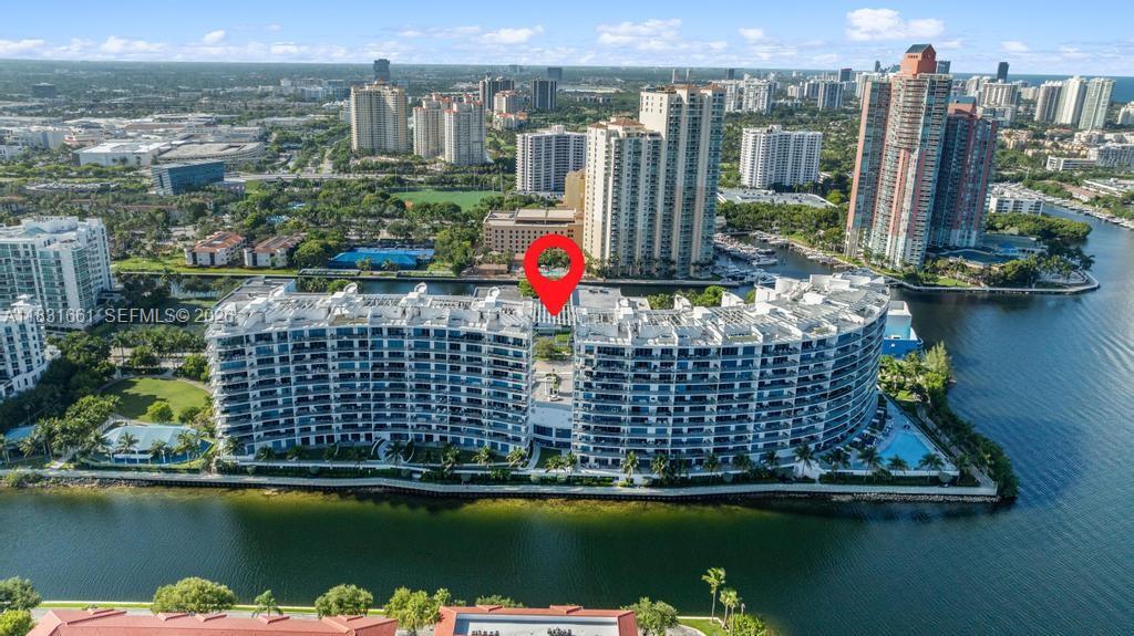 ECHO CONDO - Residential