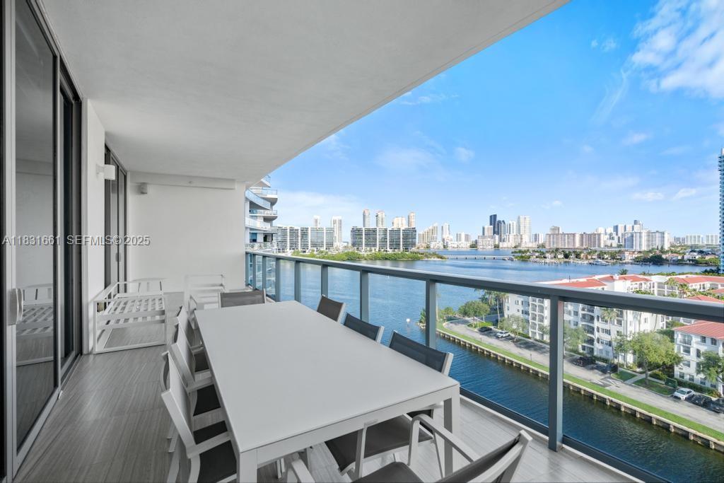 ECHO CONDO - Residential