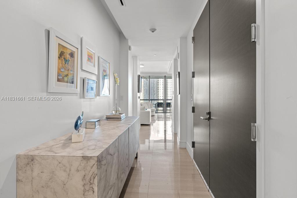 ECHO CONDO - Residential