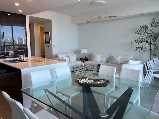 Echo Aventura – Upscale living at its finest. This expansive 3BD + staff room / 5.5BA corner unit offers breathtaking ocean and intracoastal views. Interior features include elegant marble and wood flooring, a modern Italian kitchen with premium appliances, and an oversized balcony with a summer kitchen—ideal for entertaining. Enjoy 5-star amenities in this full-service, resort-style building: fitness center, spa, yoga studio, on-site café, poolside service, and more. Luxury, location, and lifestyle—all in oneEcho Aventura is a 5-star, full-service building with resort-style amenities, including:
State-of-the-art fitness center & spa
Yoga studio
On-site restaurant/café
Poolside service and more