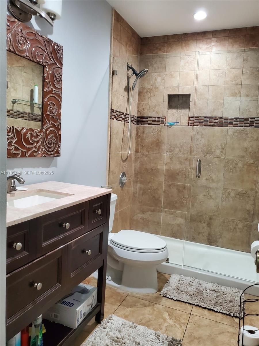 BOULEVARD WOODS EAST - Residential