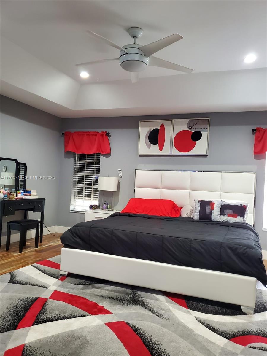 BOULEVARD WOODS EAST - Residential