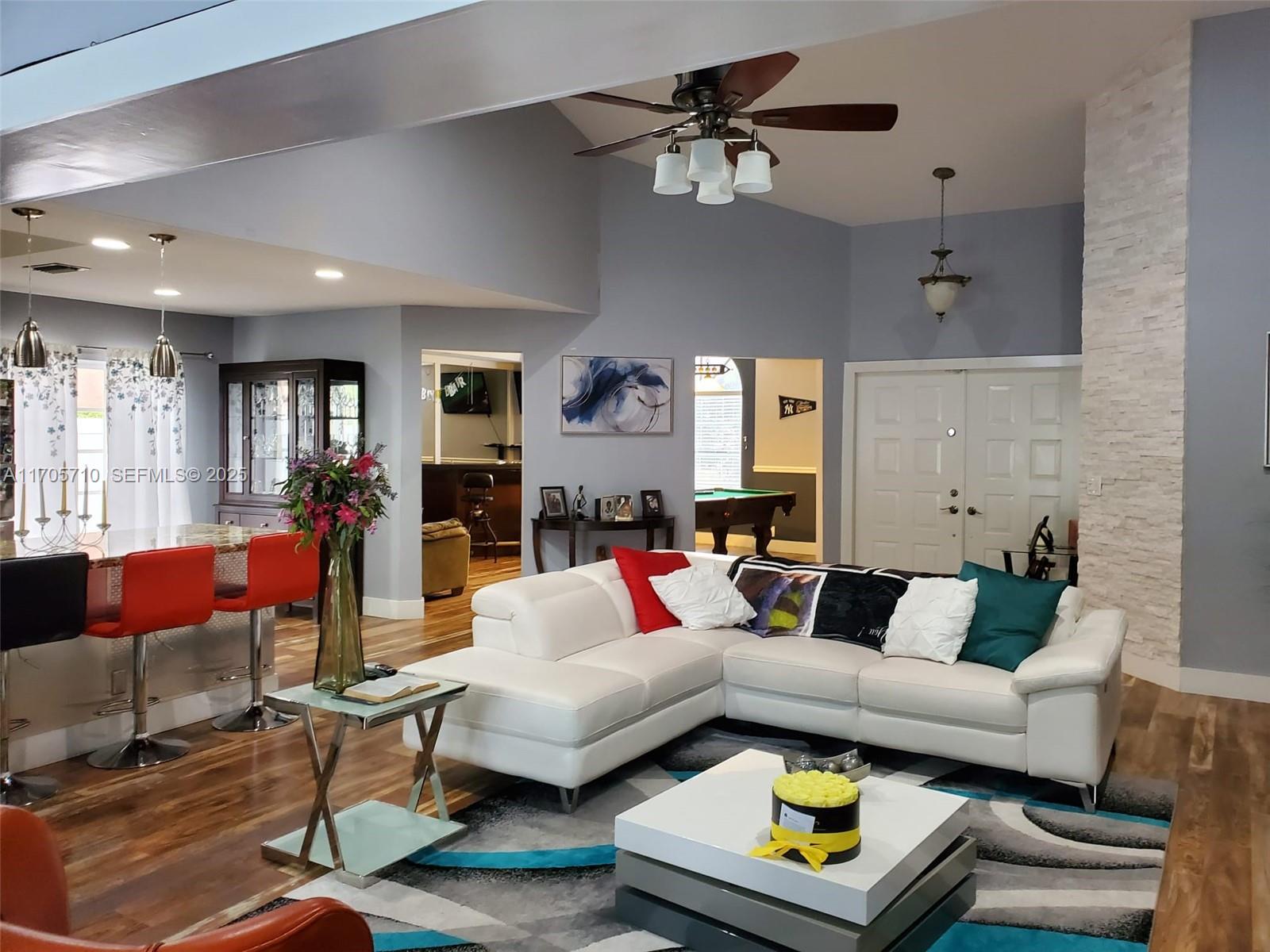 BOULEVARD WOODS EAST - Residential