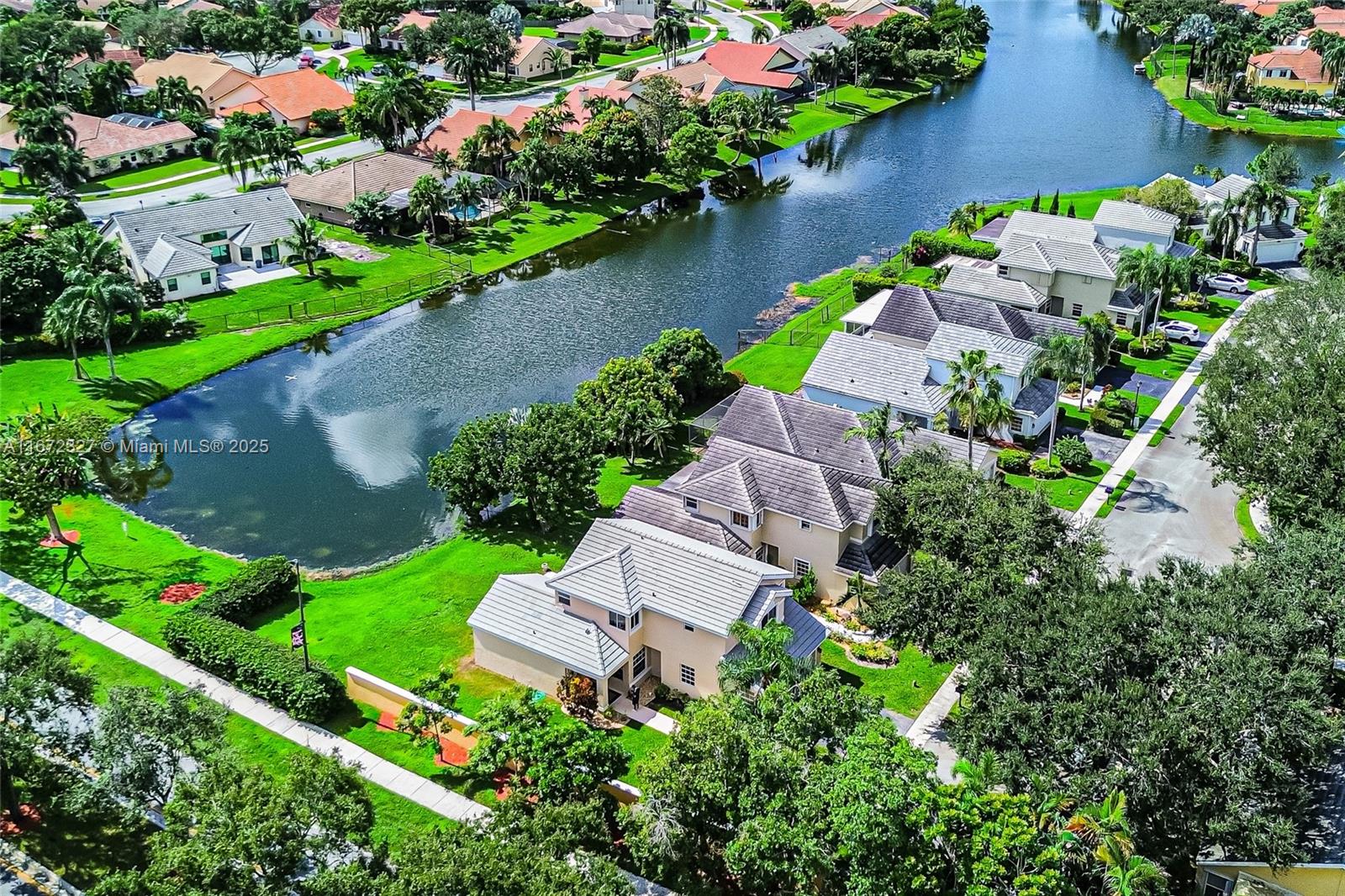 2913 Myrtle Oak Cir