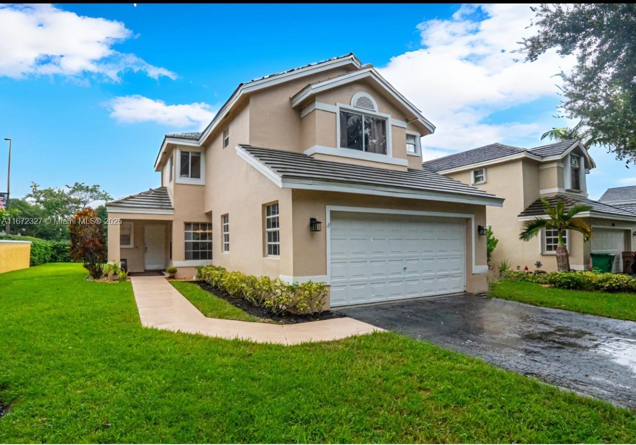 Property for Sale at 2913 Myrtle Oak Cir, Davie, Broward County, Florida - Bedrooms: 3 
Bathrooms: 3  - $679,000