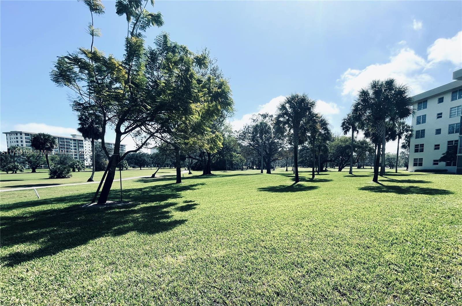 Property for Sale at 3800 Oaks Clubhouse Dr 112, Pompano Beach, Broward County, Florida - Bedrooms: 3 
Bathrooms: 2  - $299,000