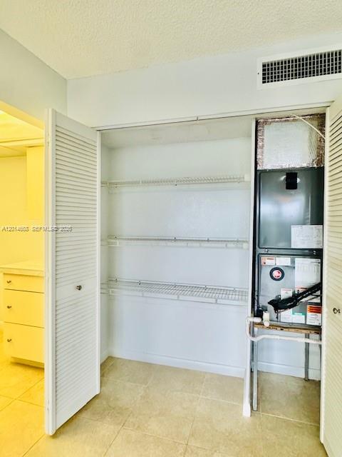 FOSTER & SANCHEZ TR REMAIN - Residential Lease