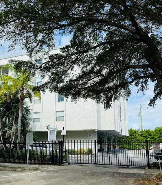 FOSTER & SANCHEZ TR REMAIN - Residential Lease