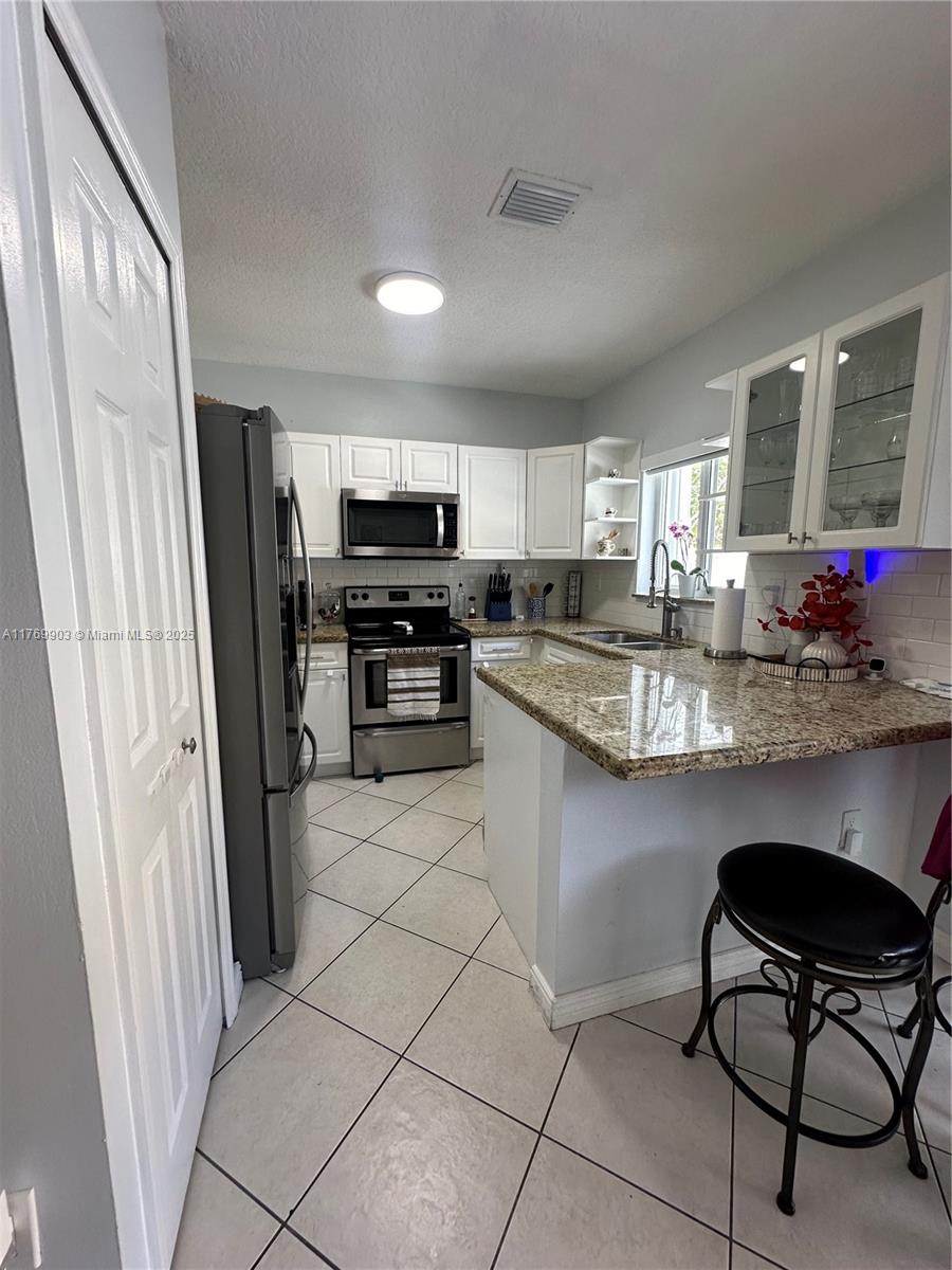 CRISTAL VILLAS CONDO - Residential