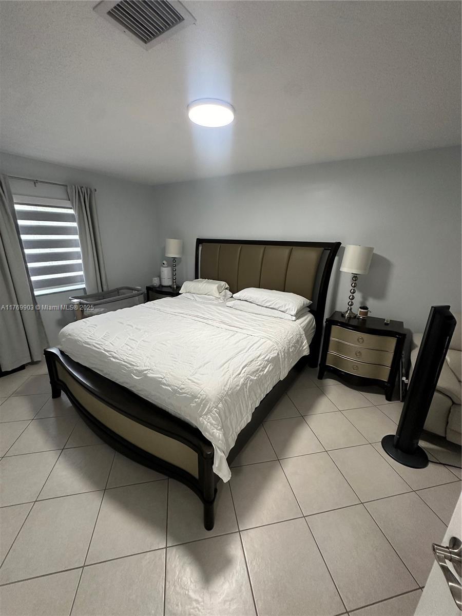 CRISTAL VILLAS CONDO - Residential
