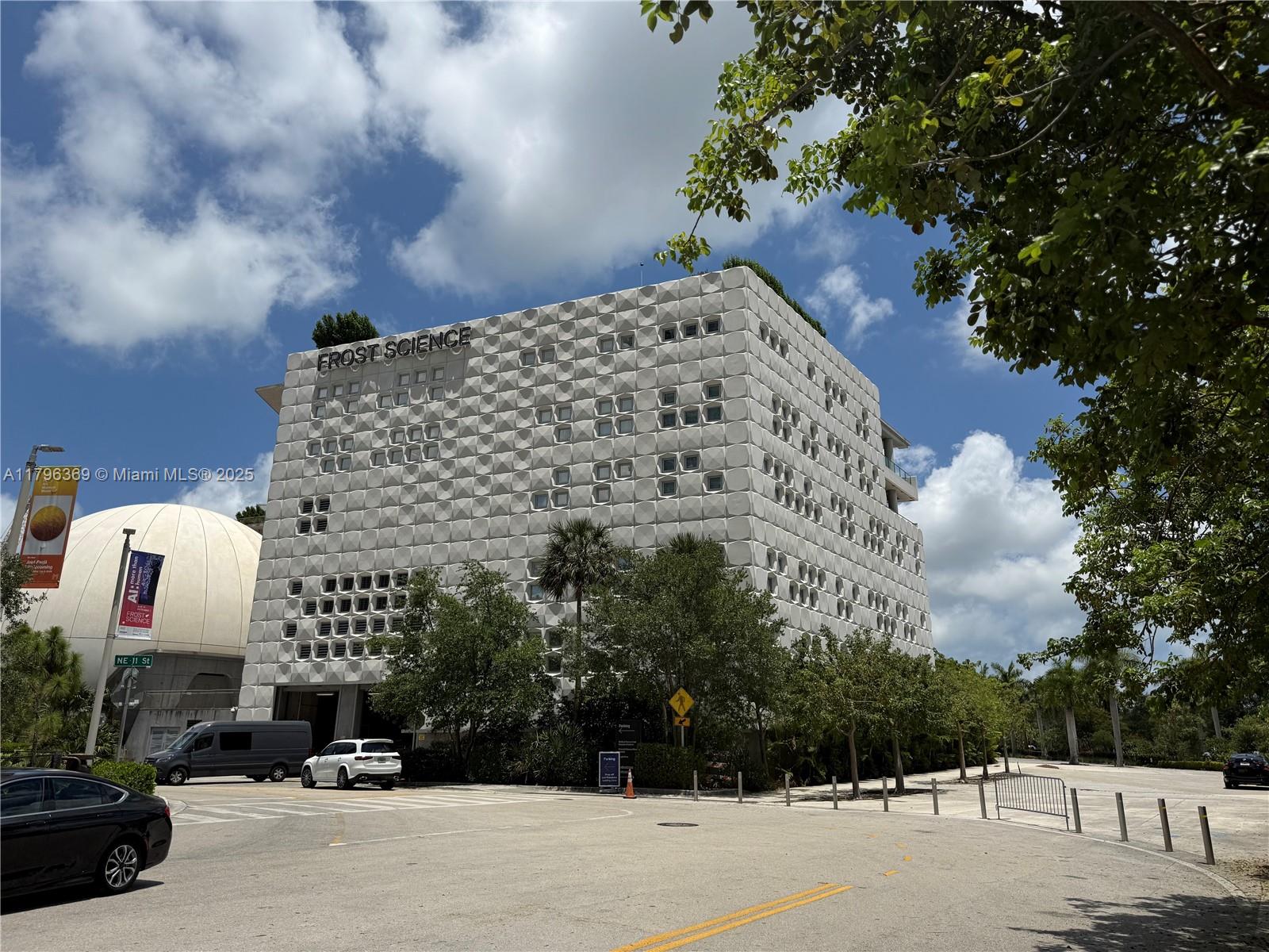 MARQUIS CONDO - Residential
