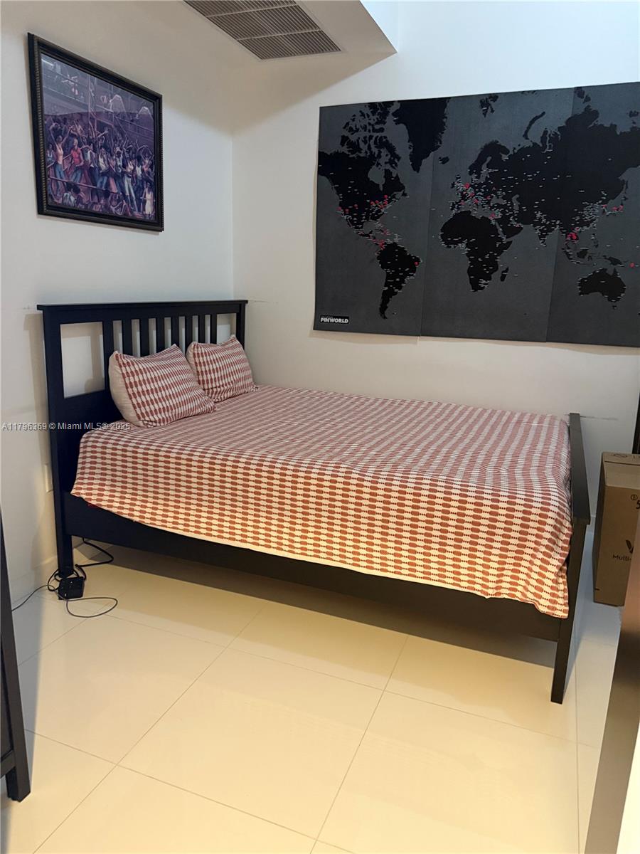 MARQUIS CONDO - Residential