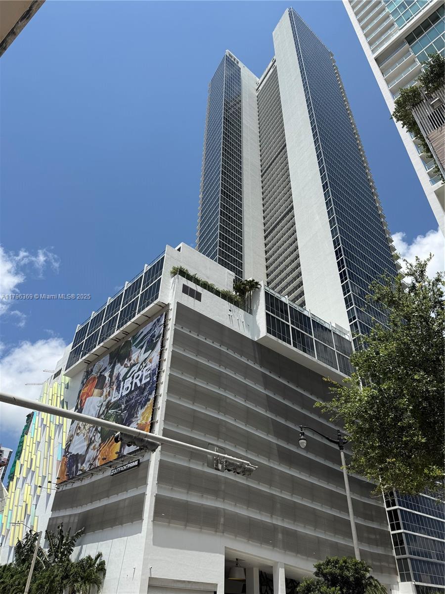 MARQUIS CONDO - Residential
