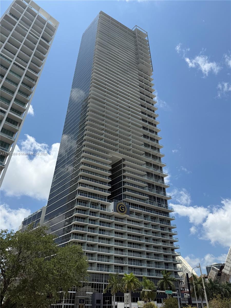 MARQUIS CONDO - Residential