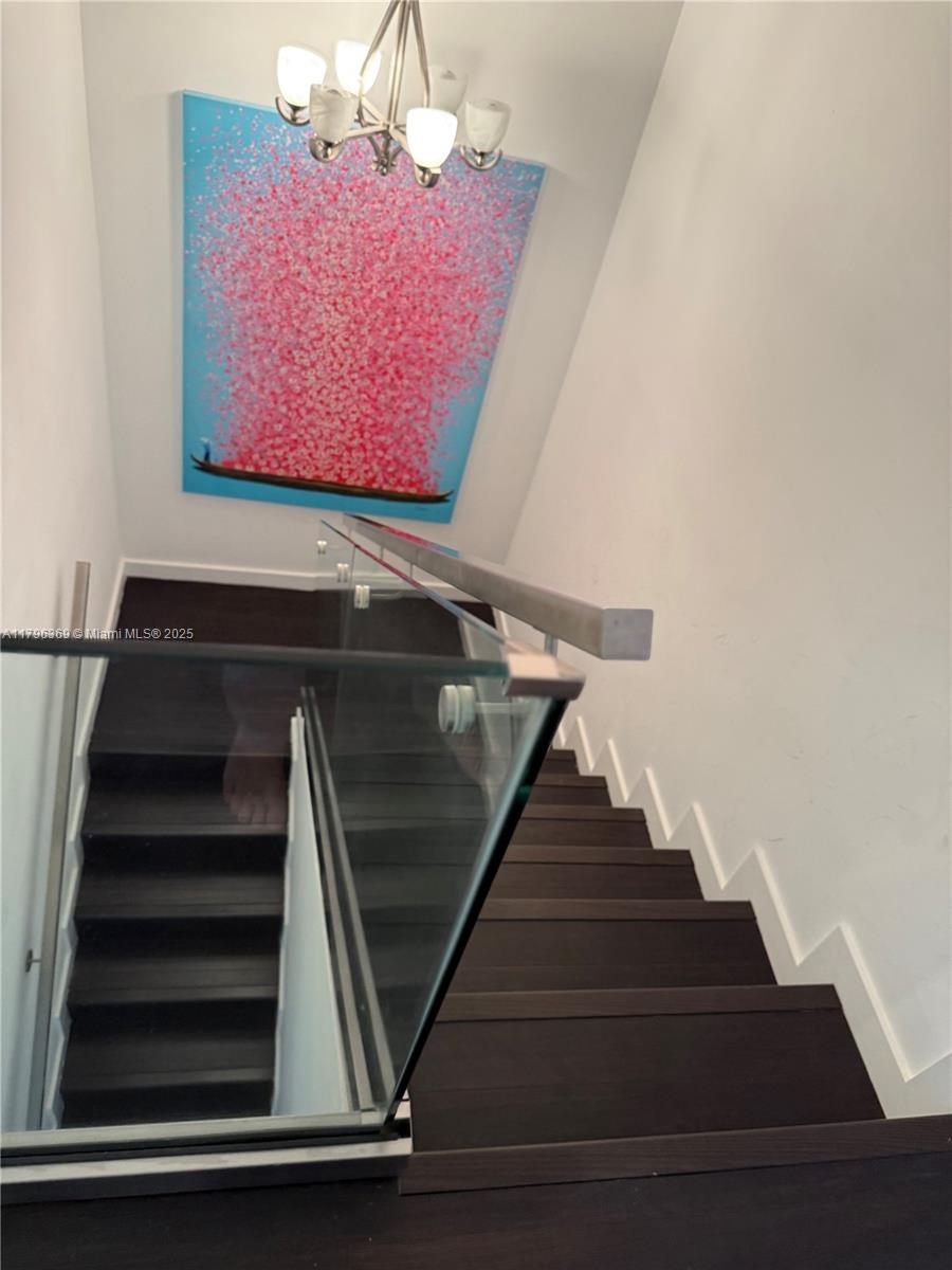 MARQUIS CONDO - Residential