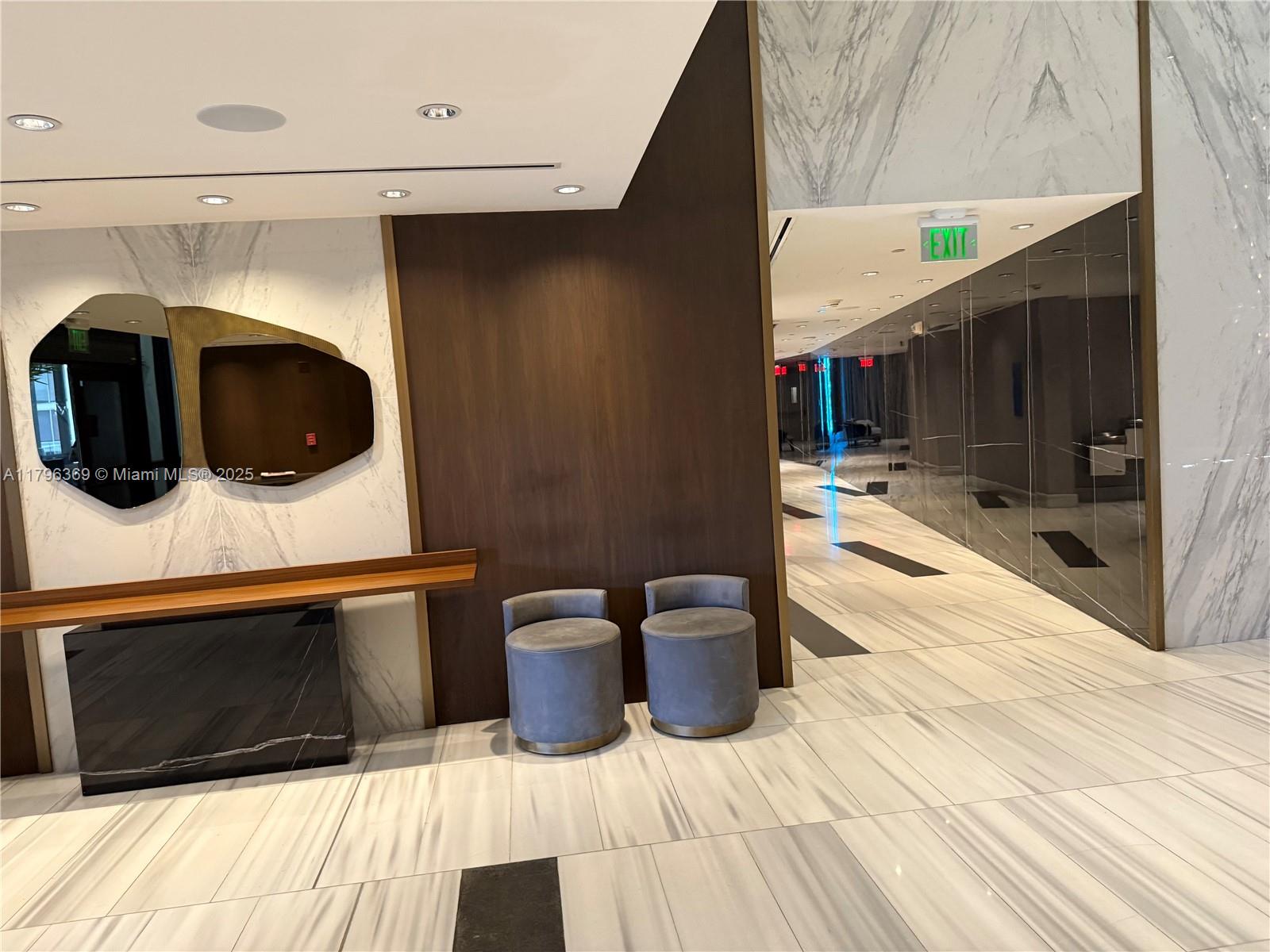 MARQUIS CONDO - Residential