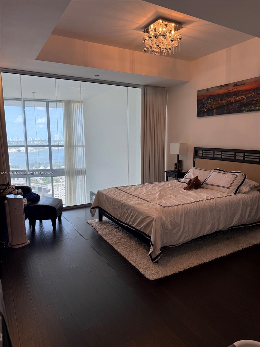 MARQUIS CONDO - Residential