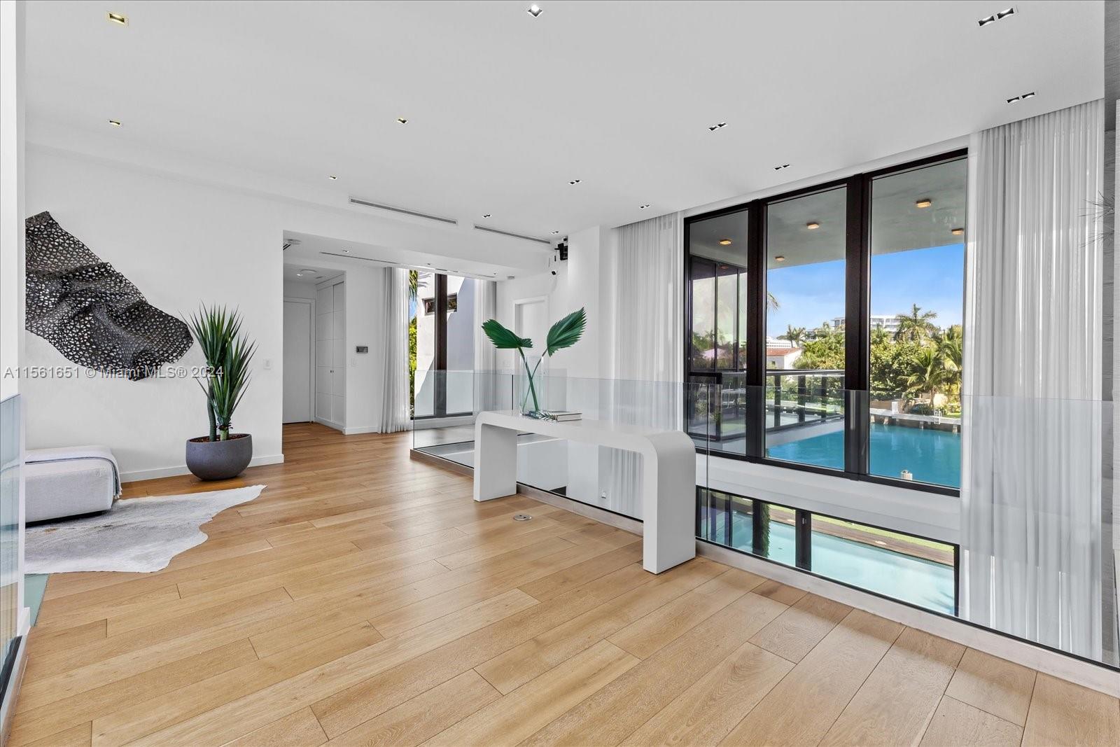 MID GOLF EXTENSION SUB - Residential