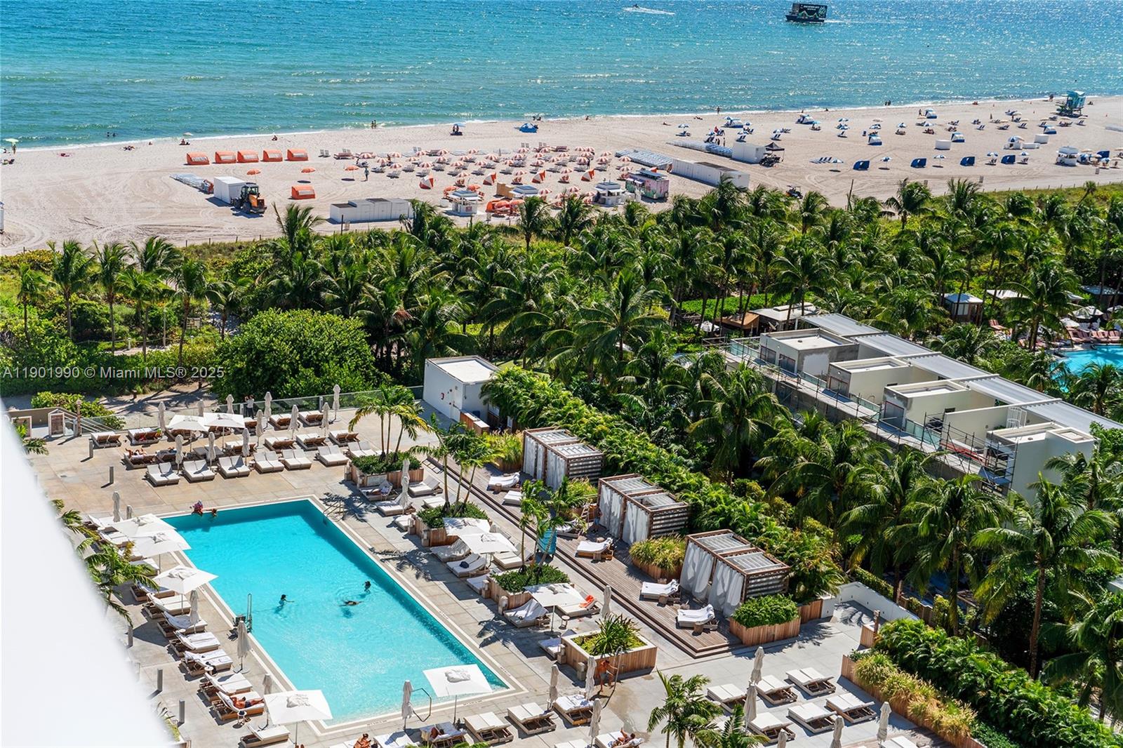 RONEY PALACE CONDO - Residential