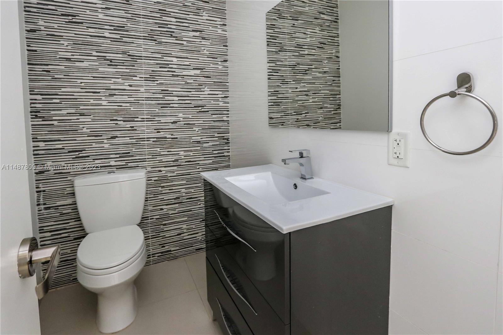 REM FOSTER & SANCHEZ TRAC - Residential