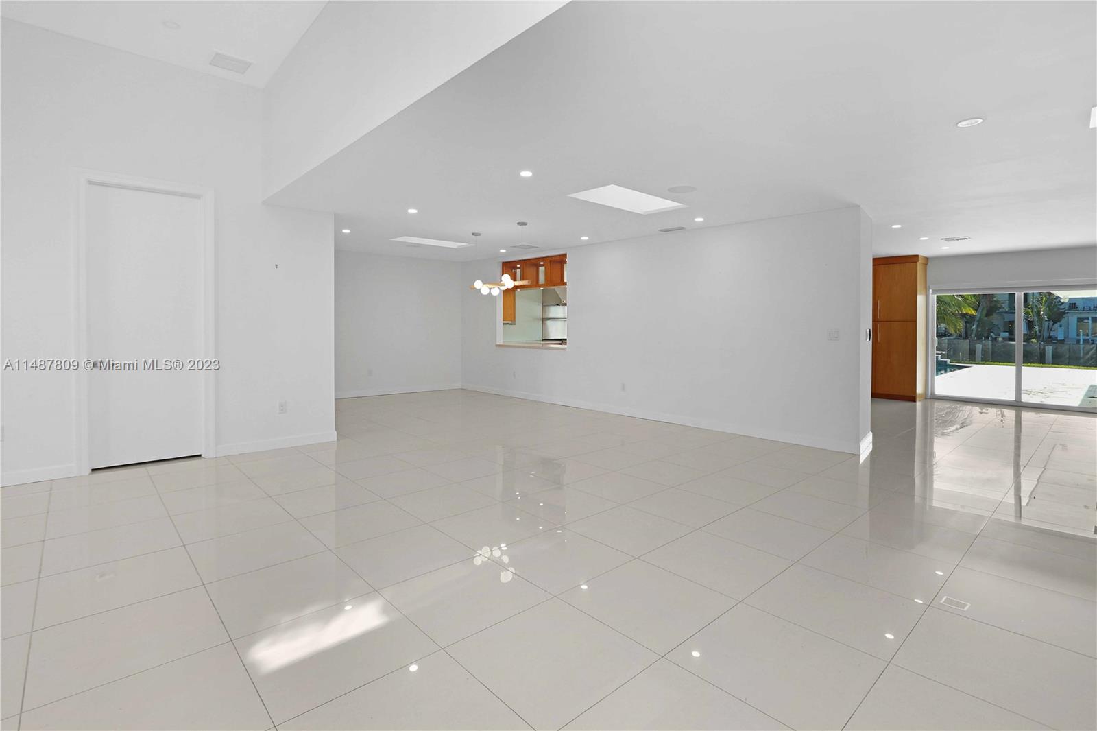 REM FOSTER & SANCHEZ TRAC - Residential