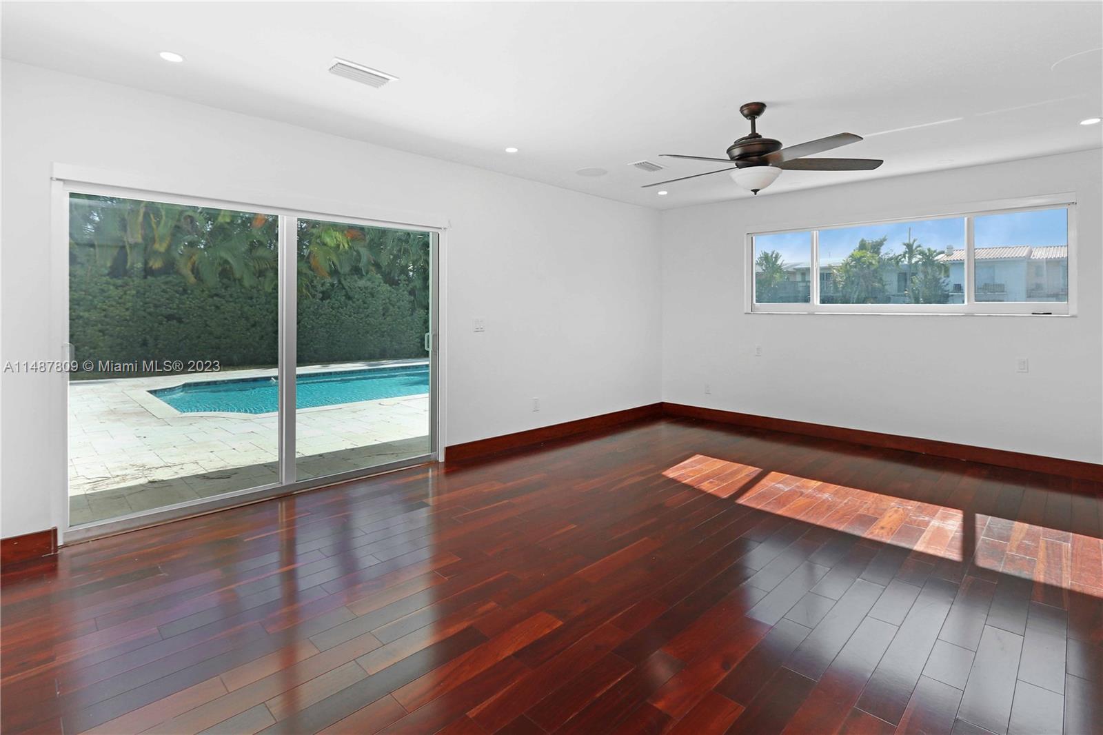 REM FOSTER & SANCHEZ TRAC - Residential