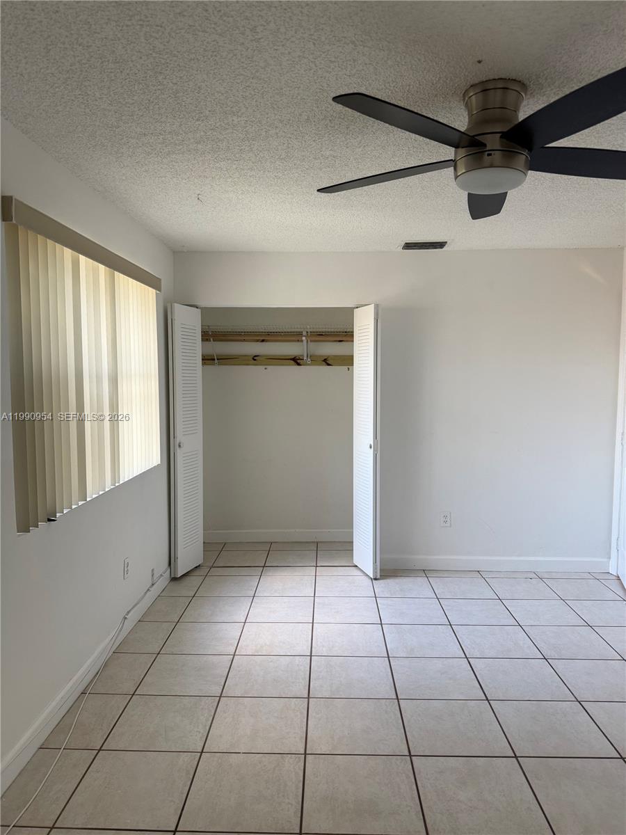 LAKES MEADOW VILG HOMES C - Residential