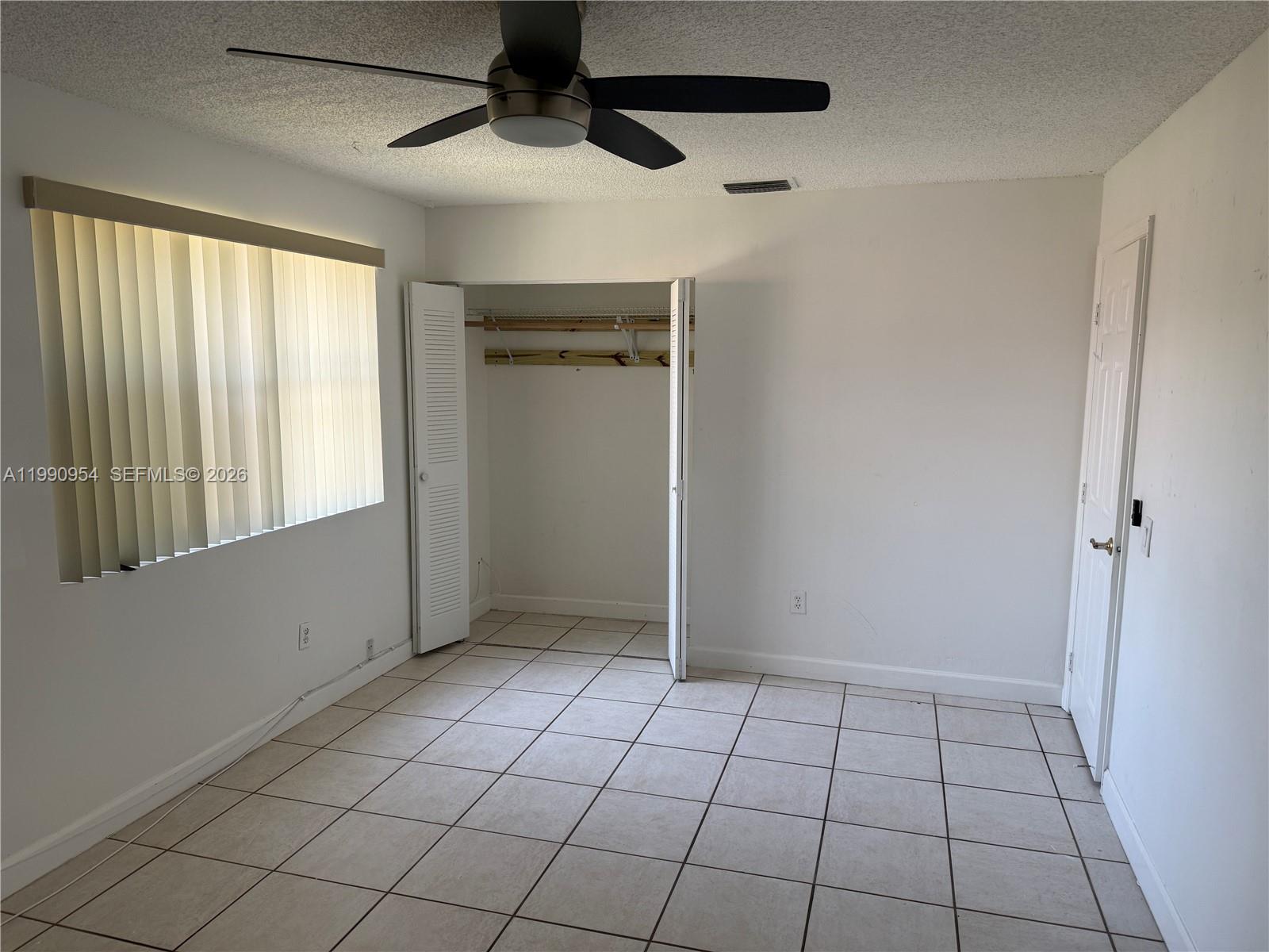 LAKES MEADOW VILG HOMES C - Residential