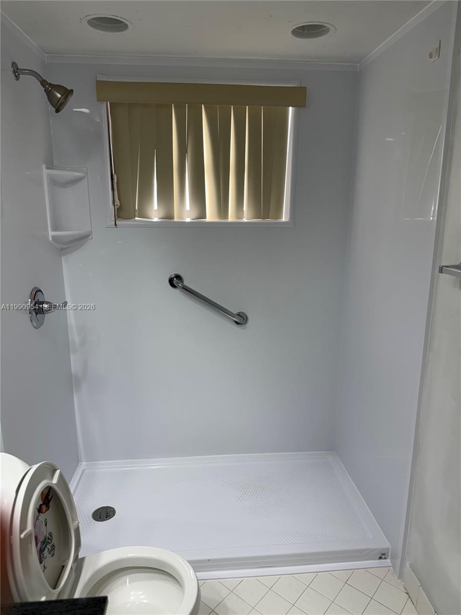 LAKES MEADOW VILG HOMES C - Residential