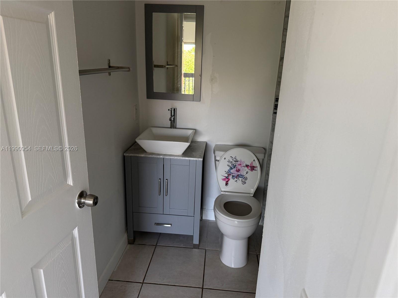 LAKES MEADOW VILG HOMES C - Residential