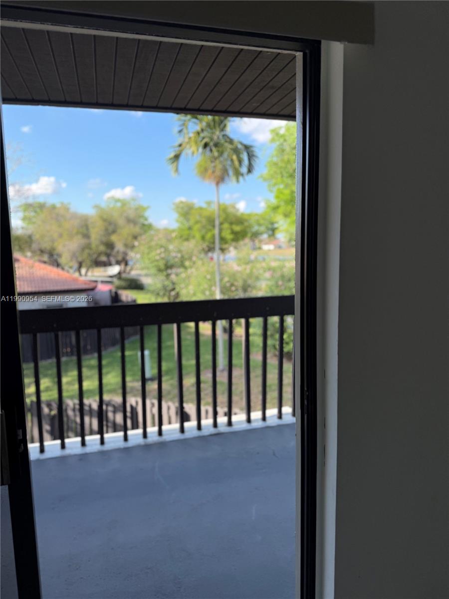 LAKES MEADOW VILG HOMES C - Residential