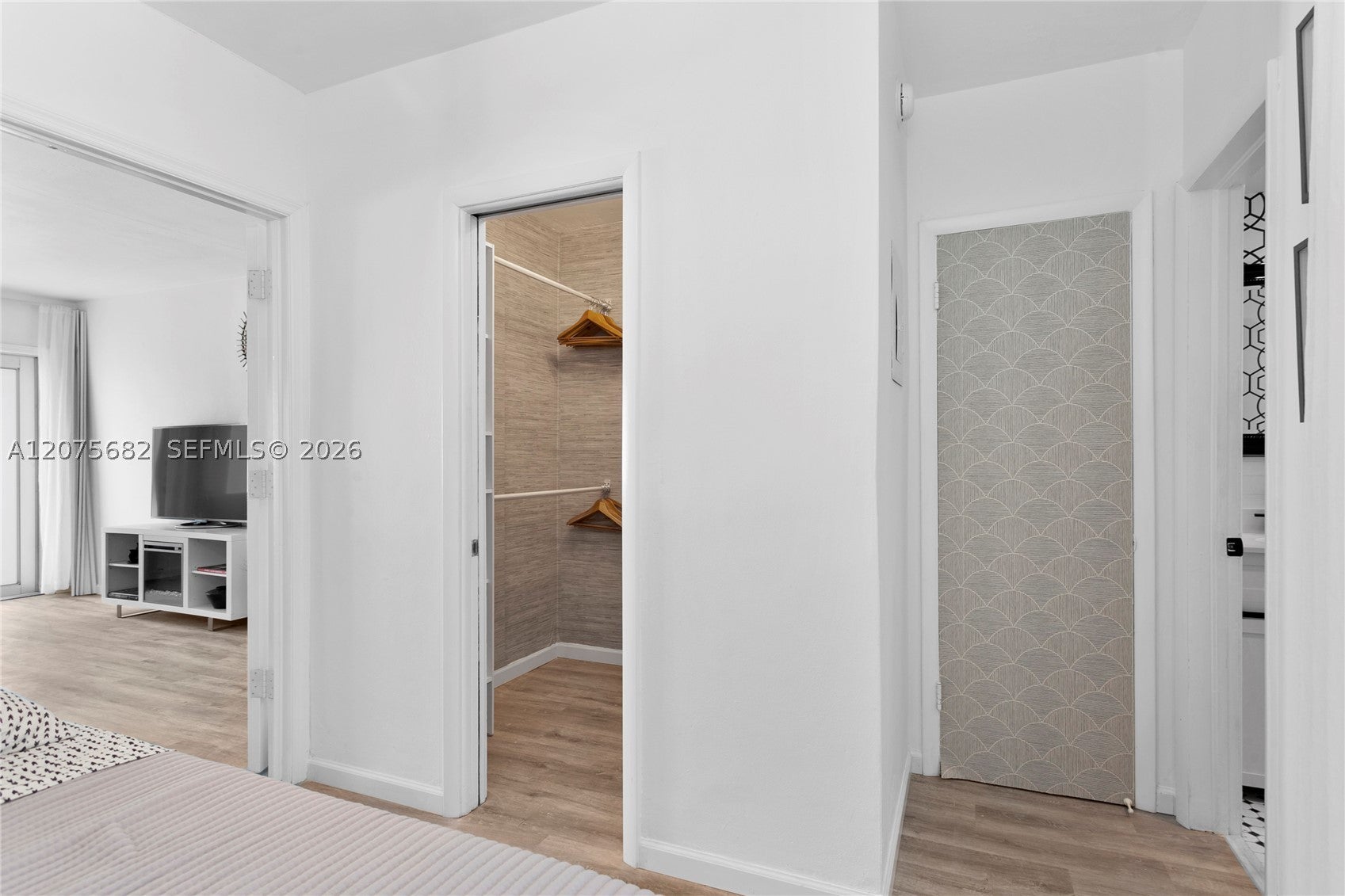 641 Espanola Way 24