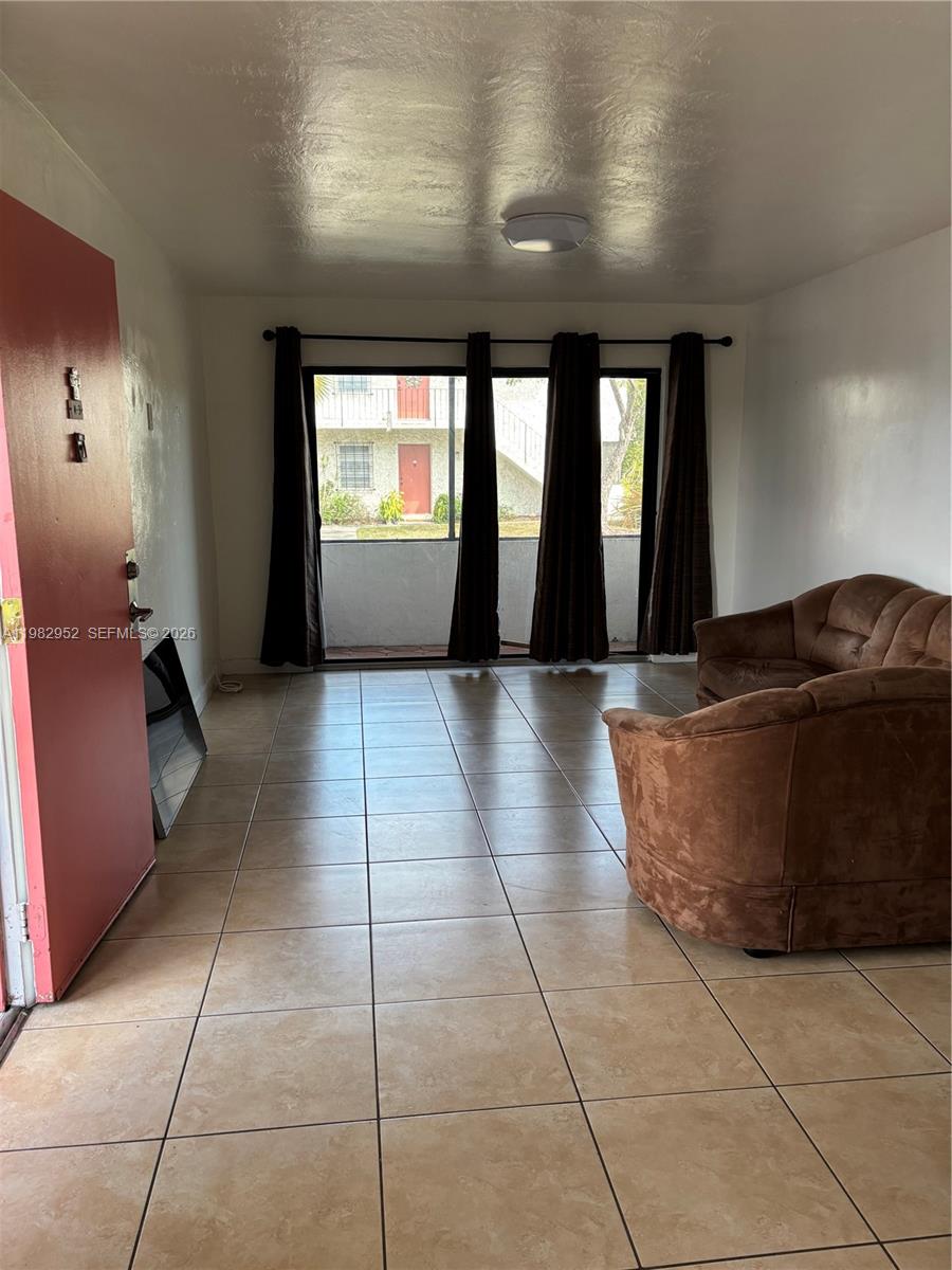 CASA GRANADA CONDO - Residential Lease