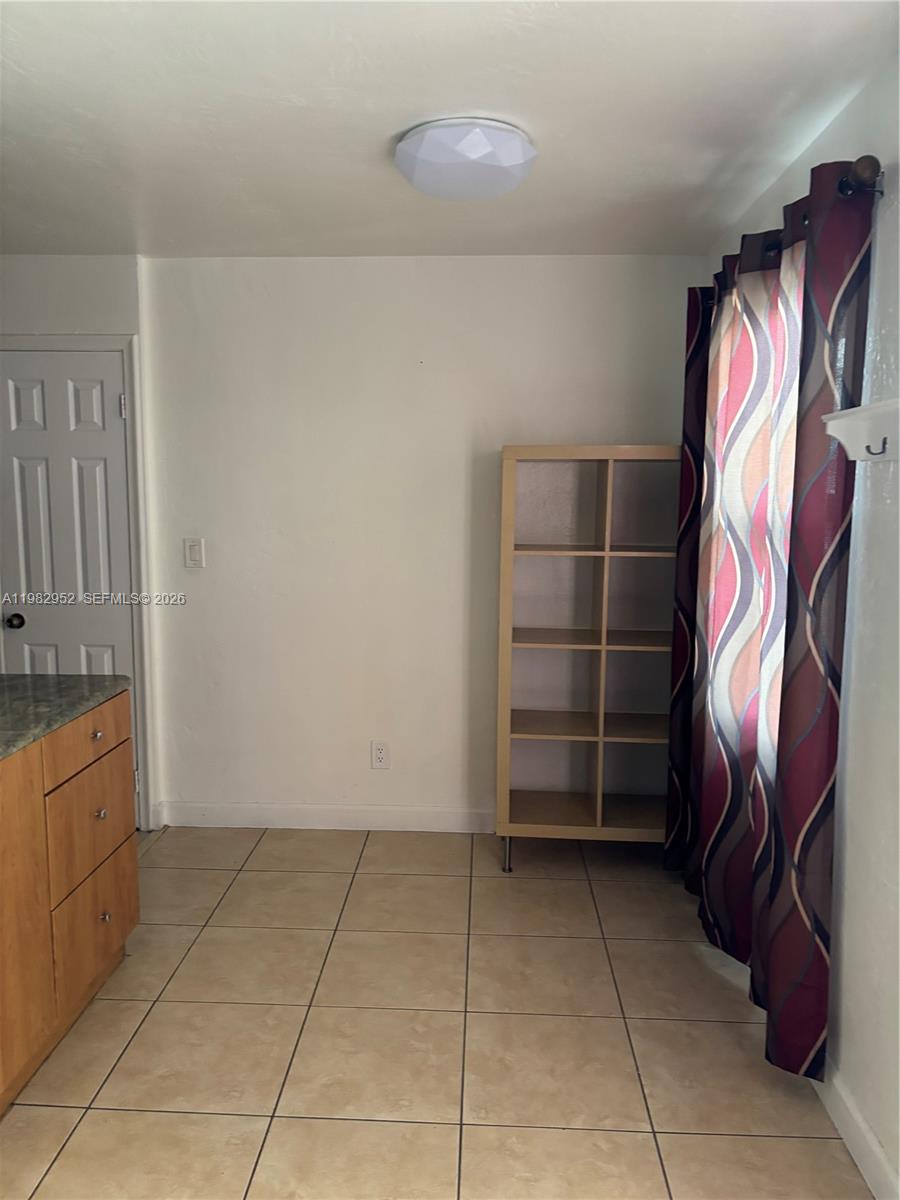 CASA GRANADA CONDO - Residential Lease