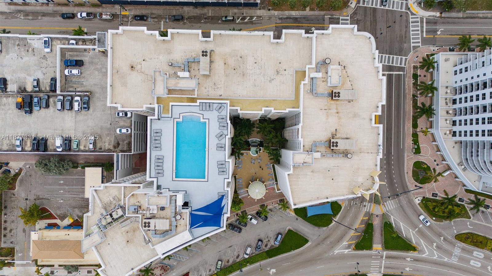 RADIUS CONDO - Residential Lease