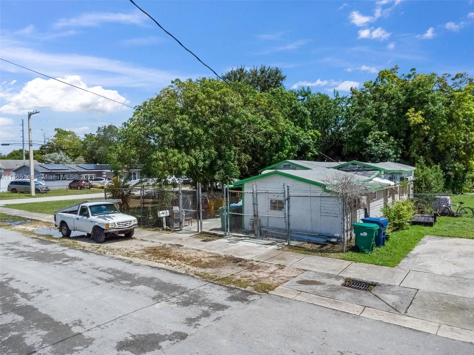 2106 NW 70th St