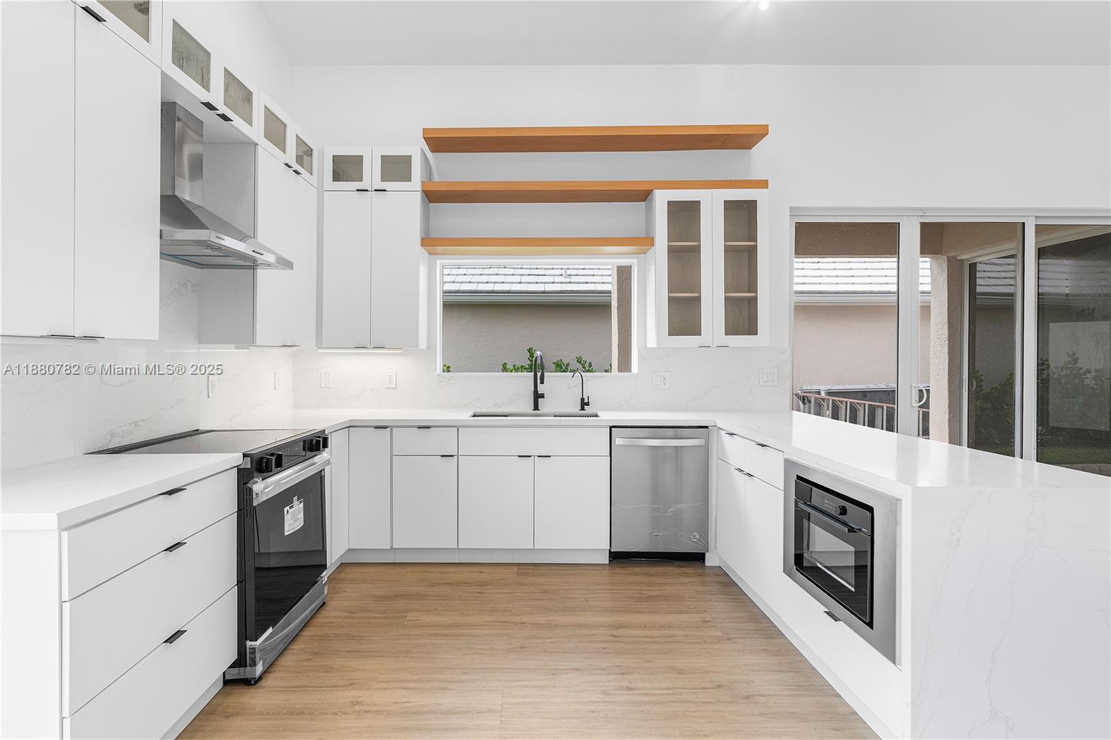 BREAKERS WEST 13 - Residential