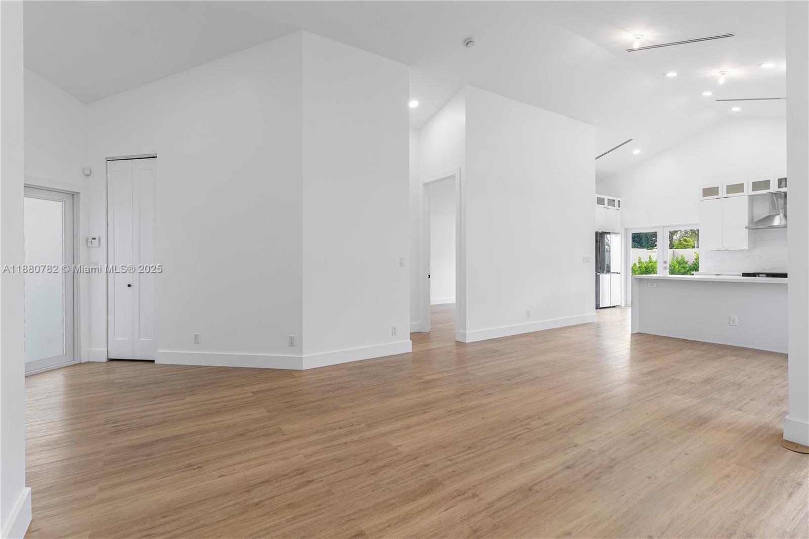 BREAKERS WEST 13 - Residential