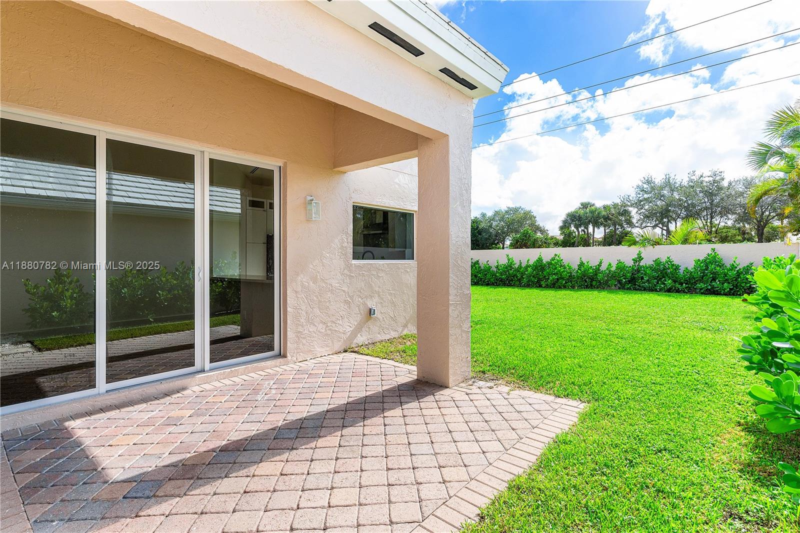 BREAKERS WEST 13 - Residential