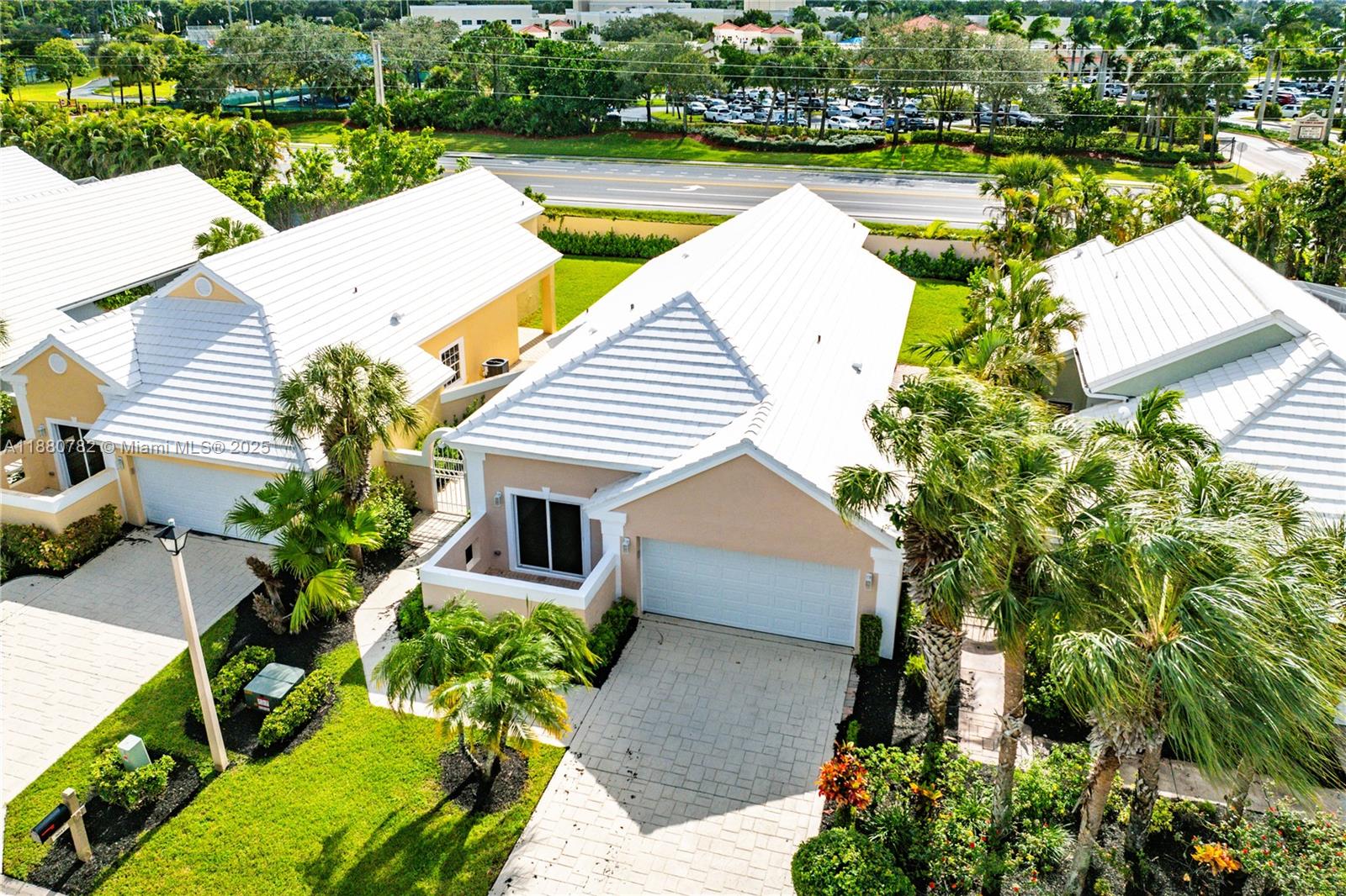 BREAKERS WEST 13 - Residential