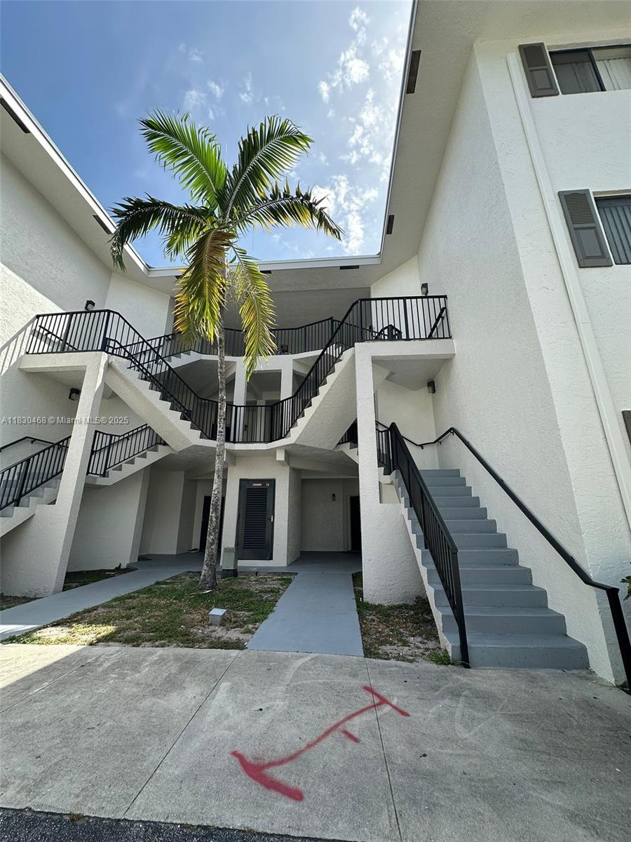 2445 SW 18th Ter 1011
