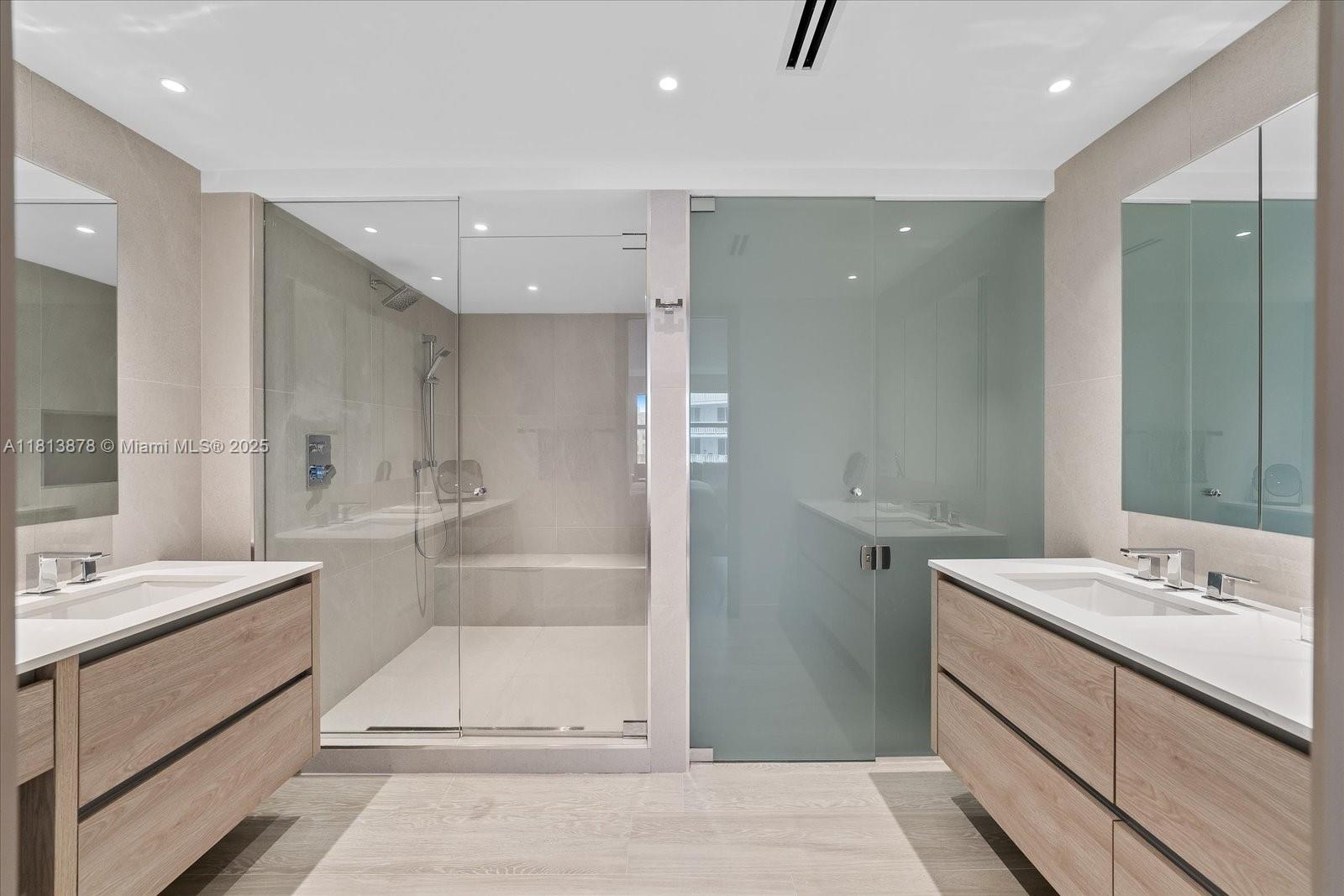 COMMODORE CLUB SOUTH COND - Residential Lease