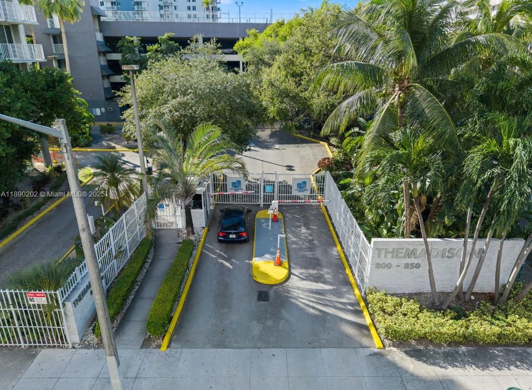 MADISON DOWNTOWN CONDO - Residential