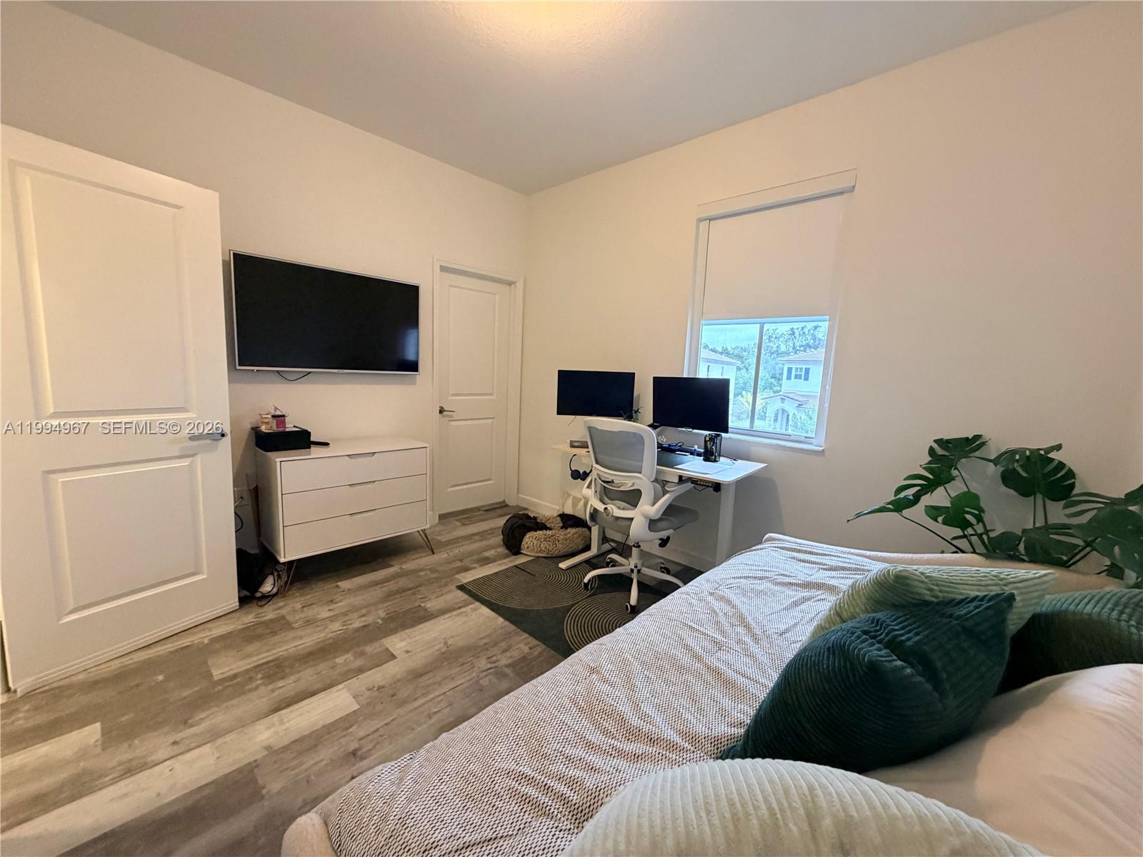 GOLF PARK SEC 1 - Residential Lease