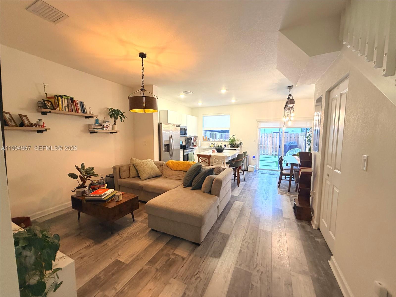 GOLF PARK SEC 1 - Residential Lease