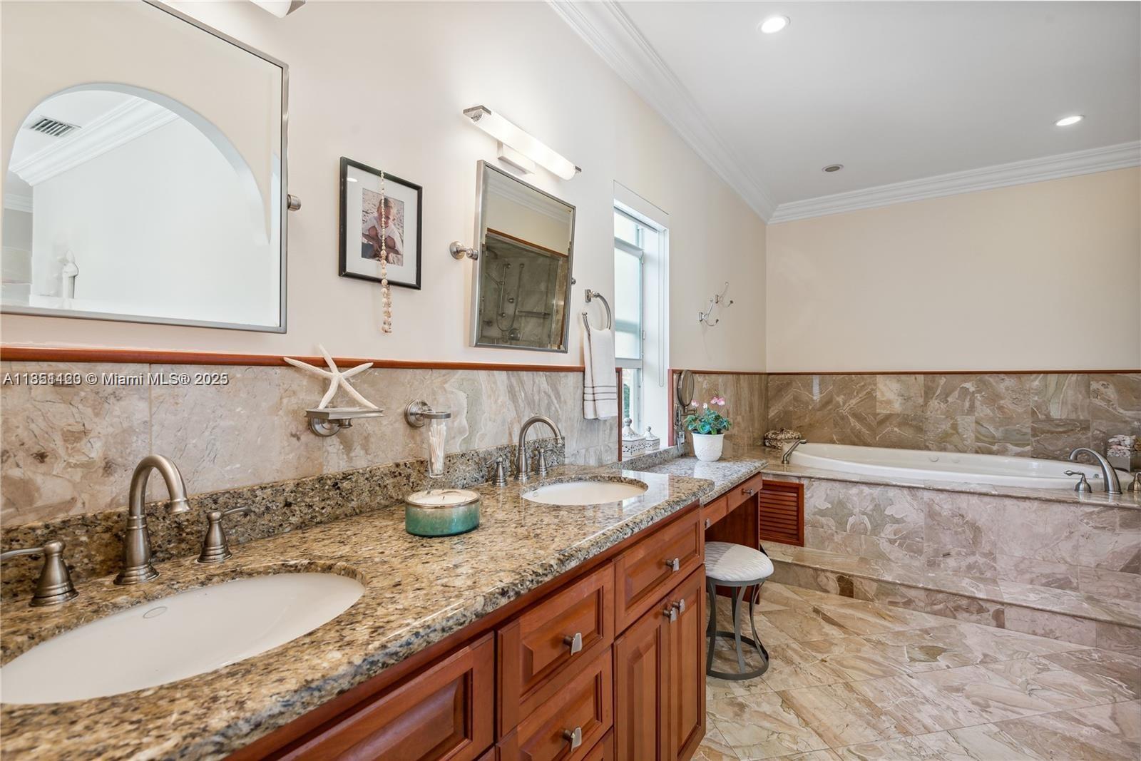 CORAL BAY SEC C - Residential